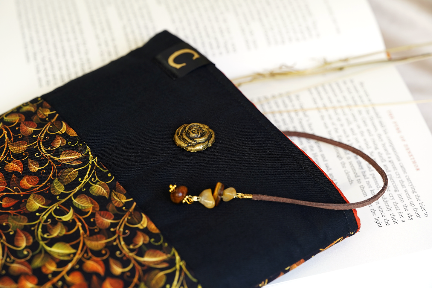 Autumn Ivy Book Sleeve