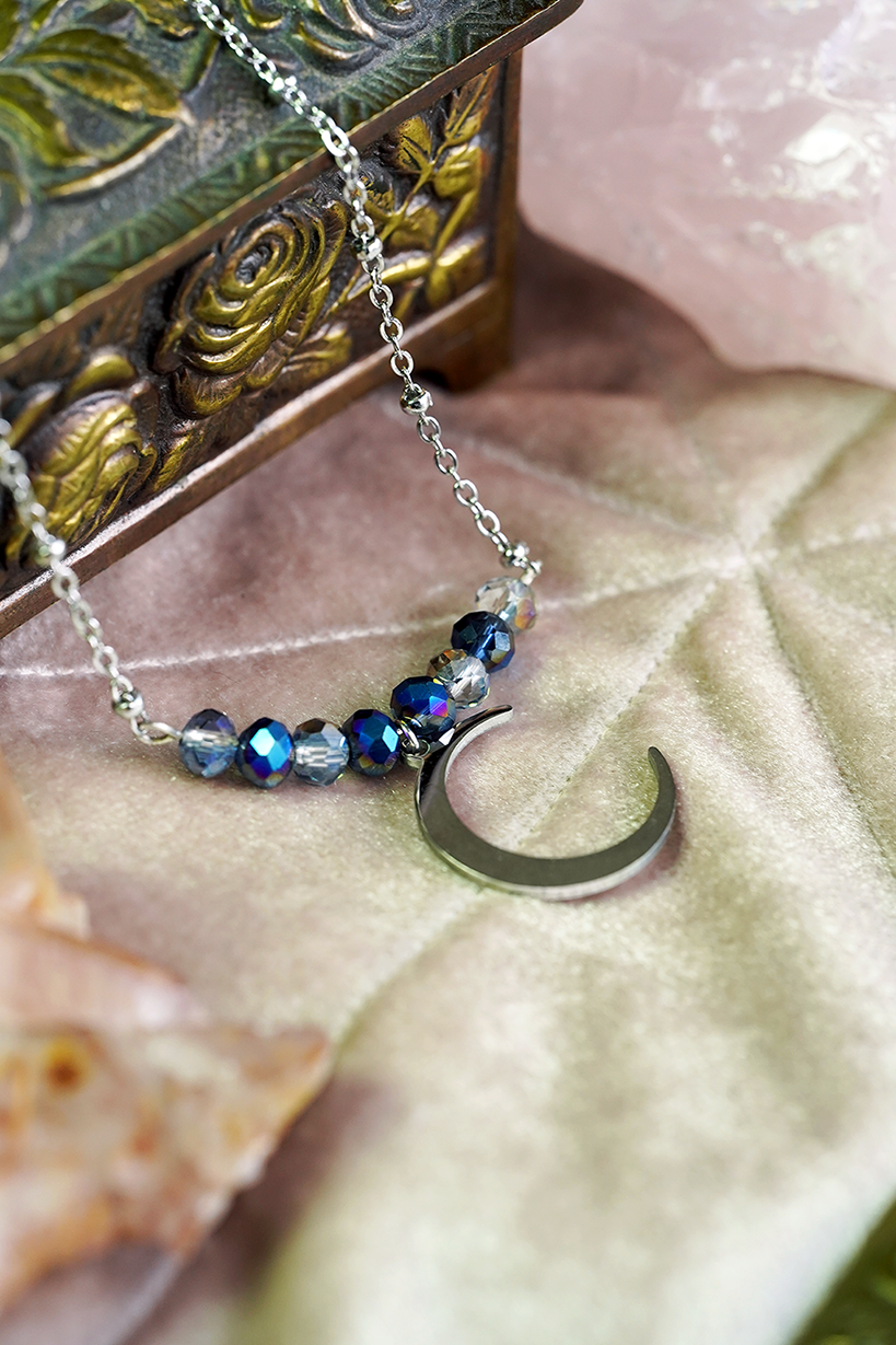 Nightveil Necklace - Blue