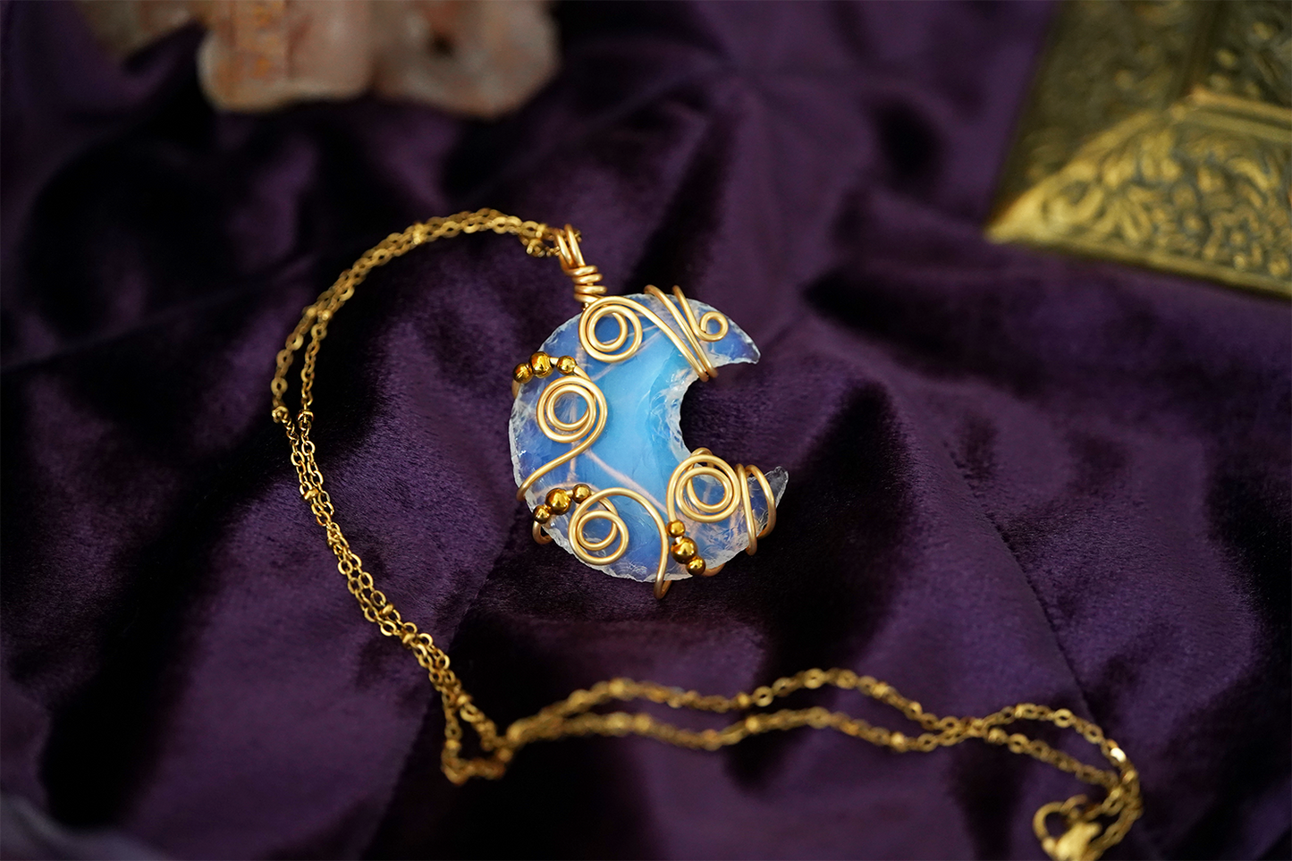 Lunara Hanger - Opaal/Goud