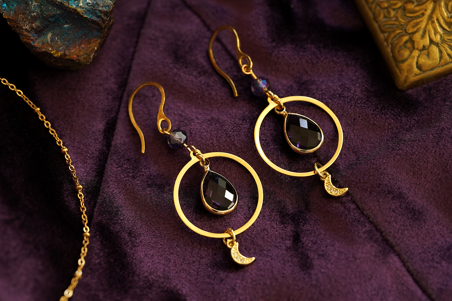 Nightveil Earrings - Purple