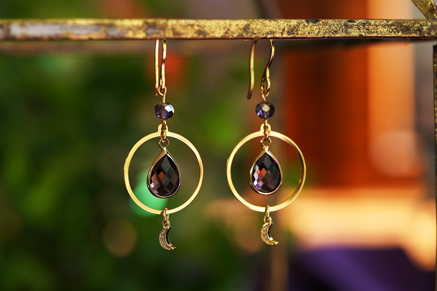 Nightveil Earrings - Purple