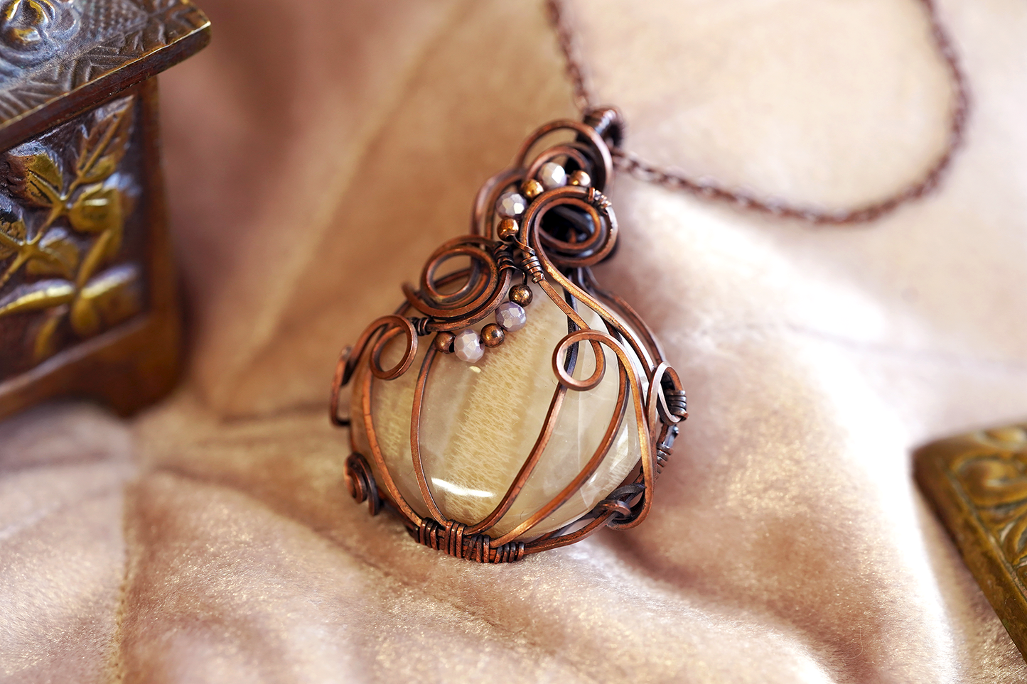 Glimmergourd Pendant - Moonstone