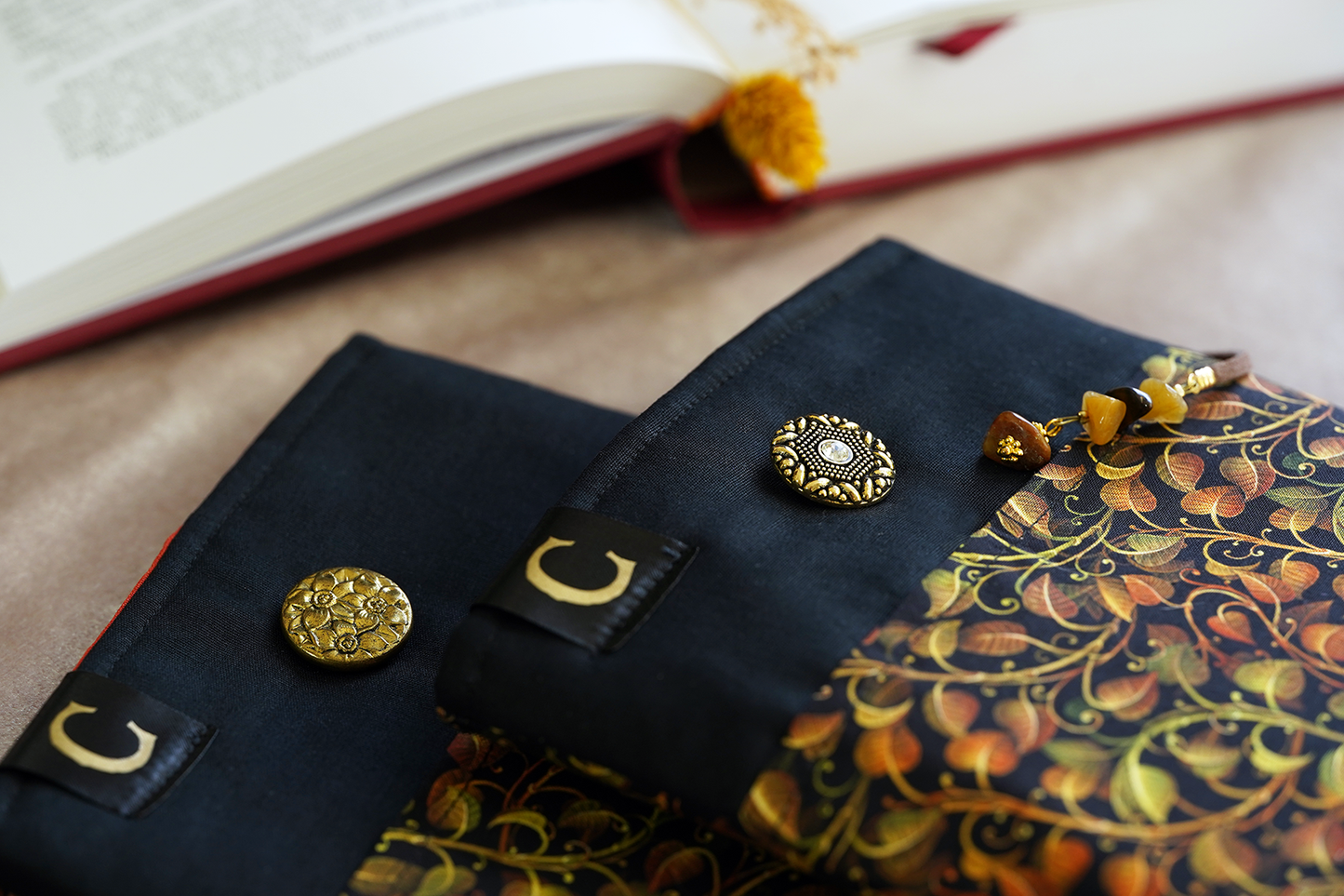 Autumn Ivy Book Sleeve