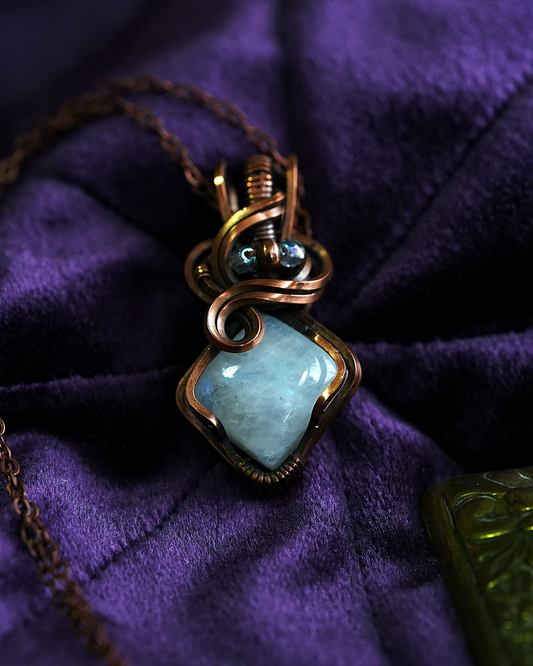Small Amulet Pendant - Rainbow Moonstone