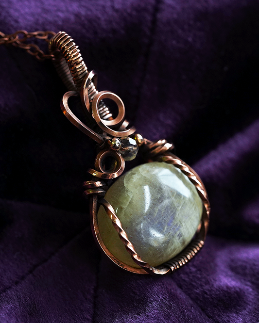 Small Amulet Pendant - Moonstone