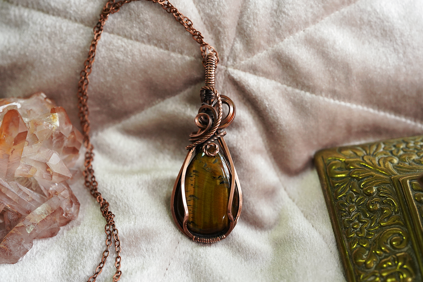 Amulet Pendant - Tiger's Eye