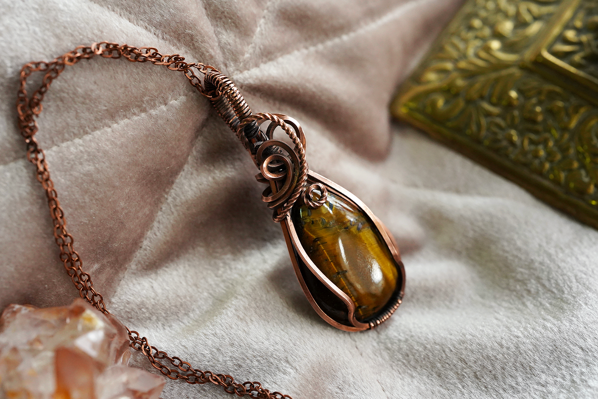 Amulet Pendant - Tiger's Eye