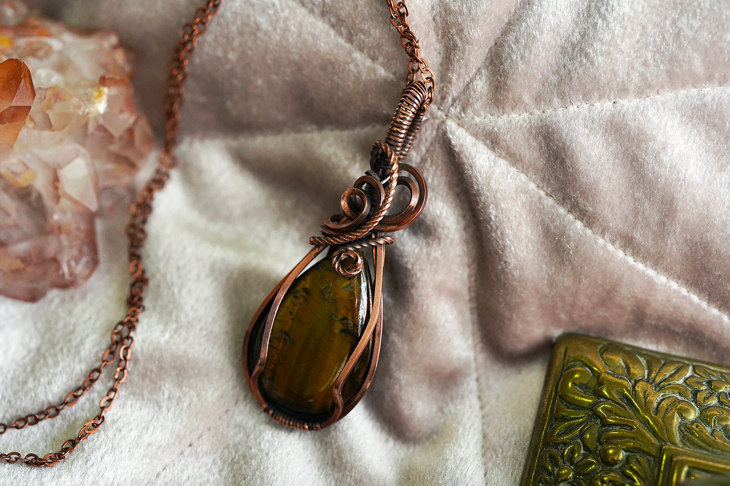 Amulet Pendant - Tiger's Eye