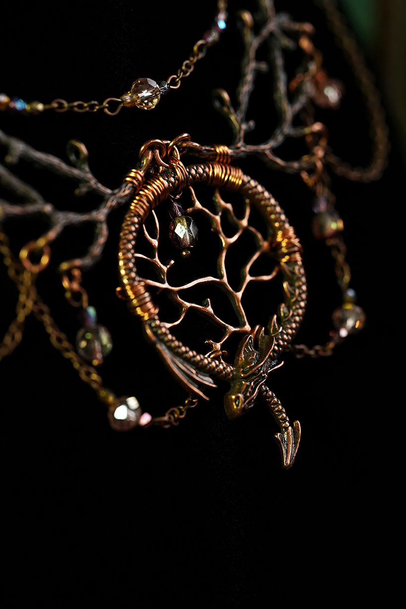 Wyrm Collier - Pyraea