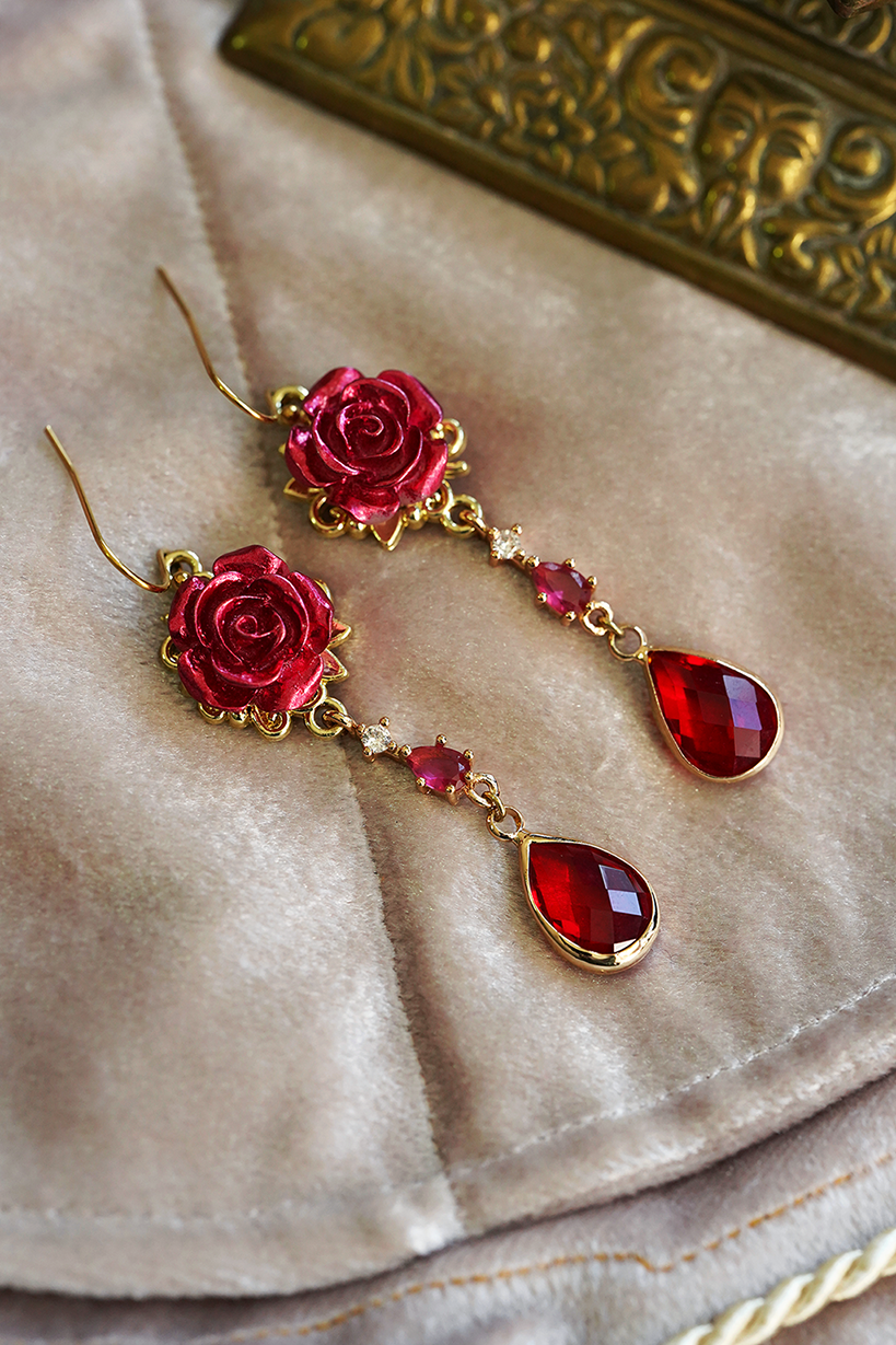 Courtly Rose Earrings