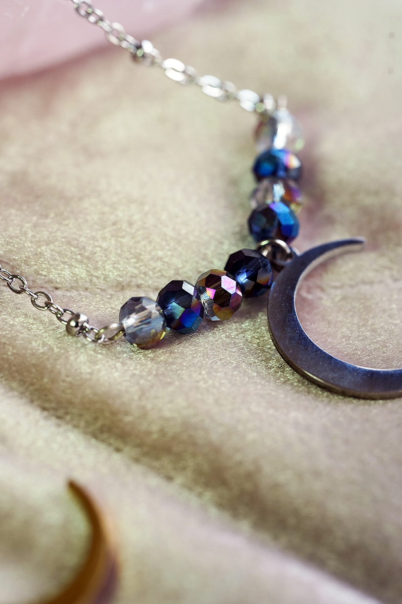 Nightveil Necklace - Blue
